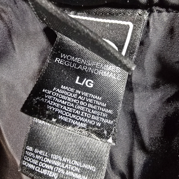 The North Face Women's Aconcagua Black Puffer Jacket 550 goose down Sz L - Picture 2 of 6